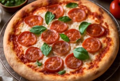 Thumbnail for Домашняя пицца в духовке: сочный рецепт с хрустящим краем