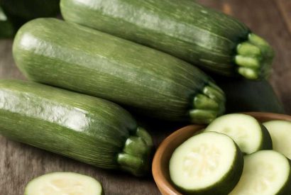 Thumbnail for Лодочки из кабачков с тройным сыром