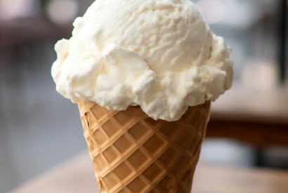 Thumbnail for Бананово-карамельное мороженое с шелковистой текстурой и глубоким вкусом